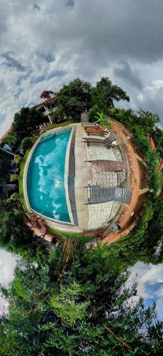 Bazén v ubytování Sigiriya Sun Shine Villa nebo v jeho okolí