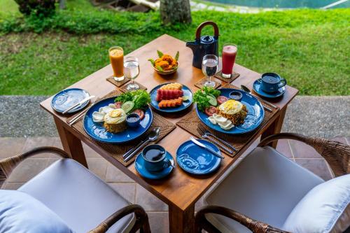 Mad i villaen eller i nærheden