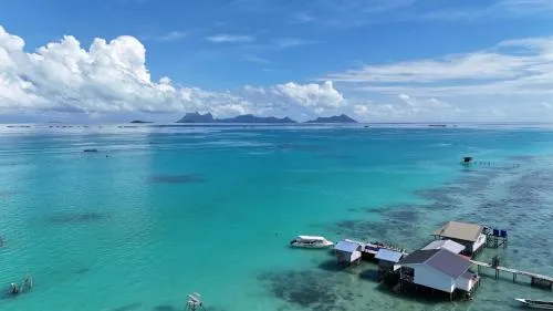 Bigfin water bungalow