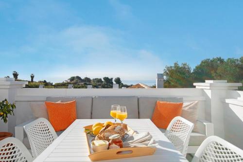 Oasis de Capistrano, Calle Las Palmas 24 B