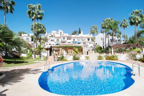 Oasis de Capistrano, Calle Las Palmas 24 B