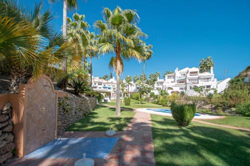 Oasis de Capistrano, Calle Las Palmas 24 B