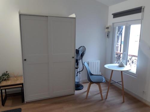 Φωτογραφία από το άλμπουμ του Aquitain Home chambre studio appartement Gare Saint Jean στο Μπορντώ