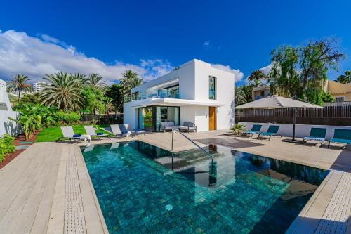 Apartment Don Carlos Sea View - Adults only !