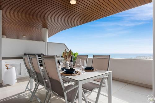 ViVi Homes -Viva La Vida - sea views - pool - terrace