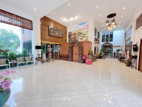 Εστιατόριο ή άλλο μέρος για φαγητό στο Kokhaburi Hotel