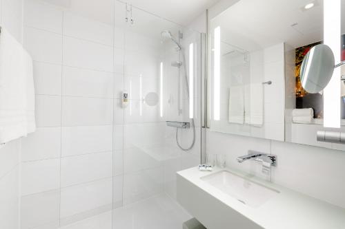 Ένα μπάνιο στο Mercure Hotel Düsseldorf Zentrum
