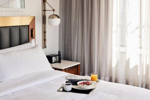 Rand Tower Hotel, Minneapolis, a Tribute Portfolio Hotel Image