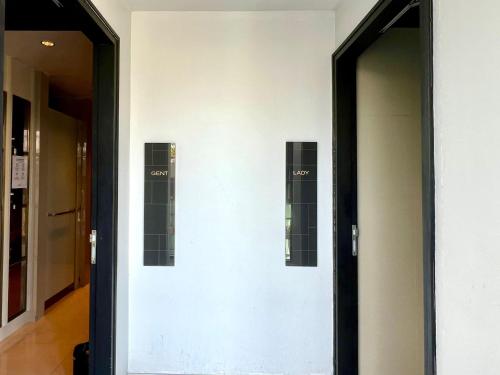 Ban Sam Kongにある1Bedroom Apt with Rooftop Infinity Pool - The Base Height Phuketのギャラリーの写真