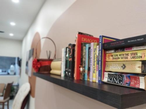 Perpustakaan di rumah percutian