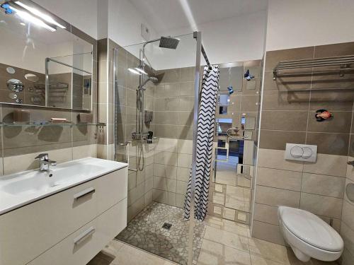 Ένα μπάνιο στο Studio Nautilus N7 proche centre-ville Porto-vecchio