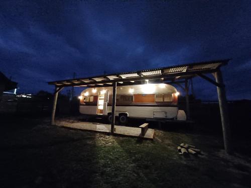 Fotografie z fotogalerie ubytování Vintage Trailer at Praia do Rosa v destinaci Imbituba
