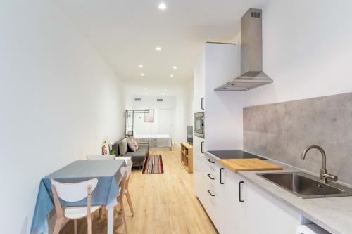 Sant Jordi 1 Stylish Studio by Invalencia