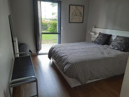 Appartement 67 m2 avec 100 m2 jardin privatif RESERVABLE UNIQUEMENT PAR PERIODE DE 7 JOURS MINIMUM DU SAMEDI AU SAMEDI