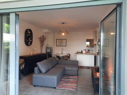 Appartement 67 m2 avec 100 m2 jardin privatif RESERVABLE UNIQUEMENT PAR PERIODE DE 7 JOURS MINIMUM DU SAMEDI AU SAMEDI