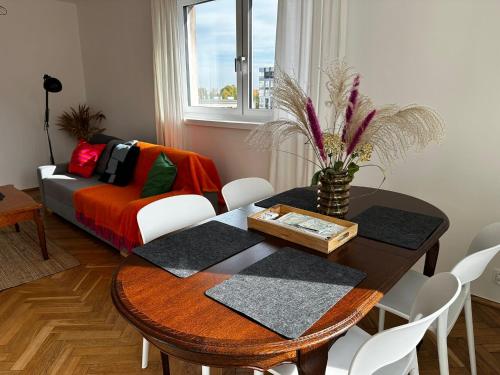 Imagen de la galería de Wroc'LOVE Haukego Bosaka Check-In 24h, en Wroclaw