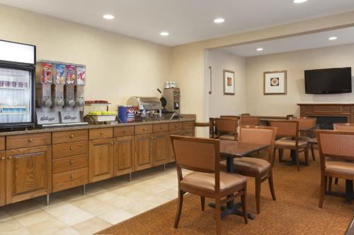 Country Inn & Suites By Radisson - Rochester