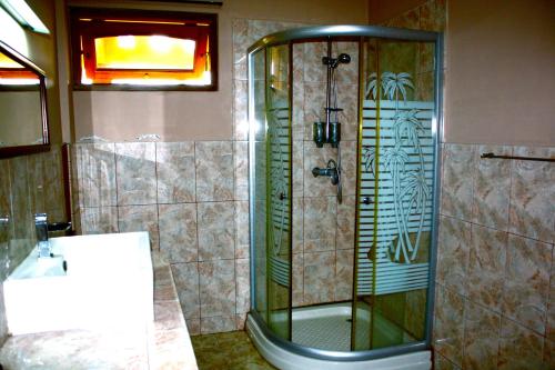 Ванна кімната в Ada Waktu Homestay