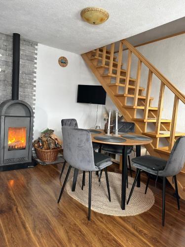 Χώρος καθιστικού στο -Moon-