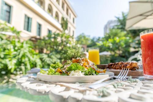 Nourriture dans l'hôtel ou à proximité