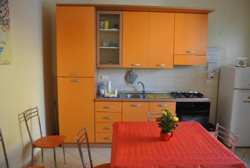 Η κουζίνα ή μικρή κουζίνα στο Casa Vacanze Mediterranea
