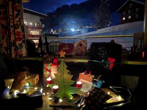 Galeriebild der Unterkunft Aparthotel 333 mit Schwimmbad Kleinwalsertal in Mittelberg