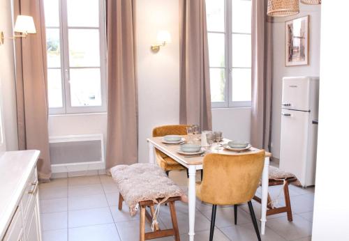 Le Nayrac l Hypercentre l Parking privé