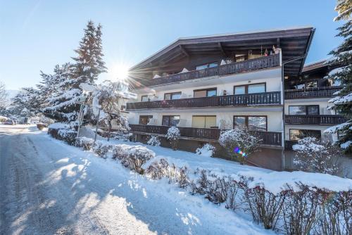 Haus Sonas - Apt with Bedroom & Loft sleeping area