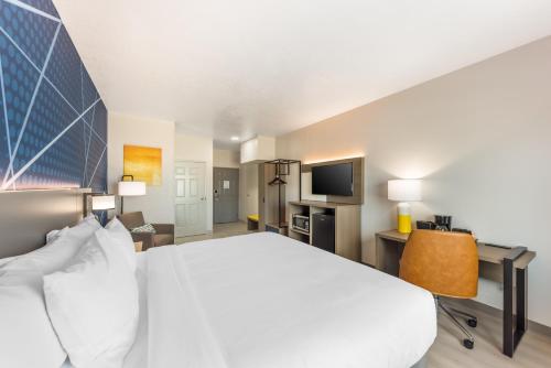 Comfort Inn & Suites Belton Temple South I-35にあるベッド