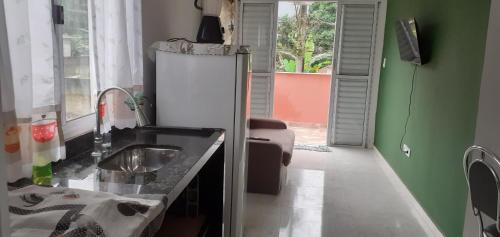 Η κουζίνα ή μικρή κουζίνα στο Cantinho de paz