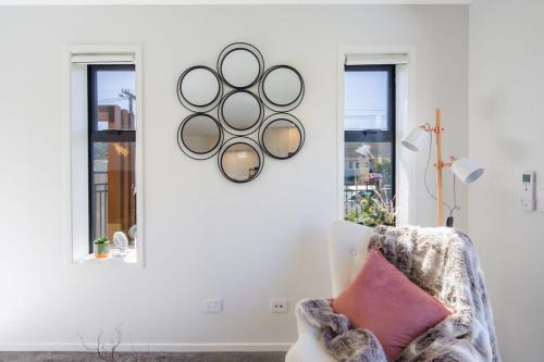 Gambar di galeri bagi Your Home for Night or a Month di Lower Hutt