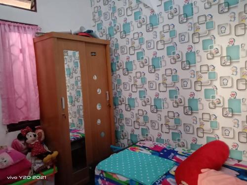 Gallery image of Jowo Homestay in Cibanten