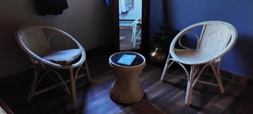 Χώρος καθιστικού στο Bettadakeshvi homestay