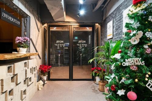 Fotografie z fotogalerie ubytování Hotel Yangyang Nolja v destinaci Jangjang