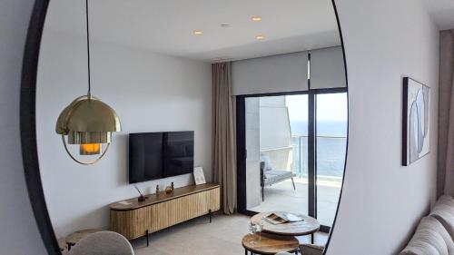 SUNSET CLIFFS WoW apartment