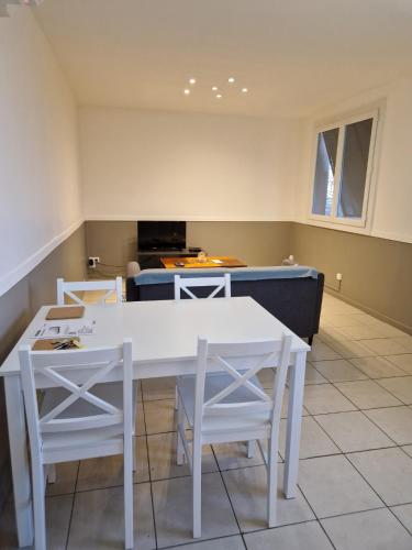 Bien E Proche Lyon St Exupery St Quentin Fallavier Village de marques