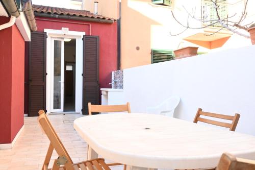 Fotografie z fotogalerie ubytování P044 - Porto Recanati, comodo trilocale in centro storico v destinaci Porto Recanati