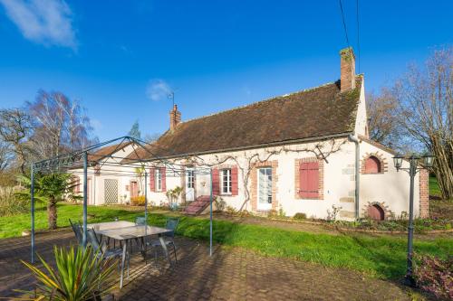 La Ruchaude Enchantée - Grand jardin et sauna