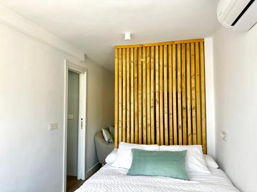 Oasis Studio Marbella Center with mountain views - EaW Homes
