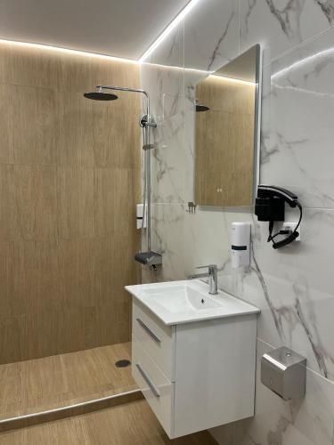 Artemis Suite Troias