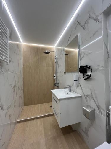 Artemis Suite Troias