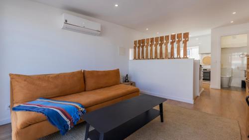 1BDR Apartment with AC and Terrace by LovelyStay