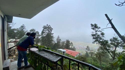 Φωτογραφία από το άλμπουμ του Radiance Art Residency Poombarai Kodaikanal σε Kodaikānāl