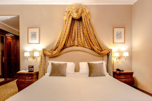 Hotel Al Ponte Dei Sospiri Image