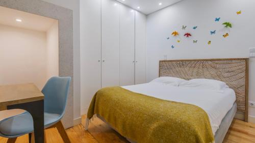 Modern Apartment in Bairro Alto by LovelyStay
