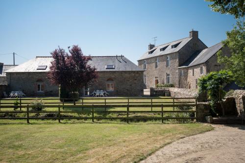 Le Manoir de la ville Méen - 6 maisons aménagées dans les dépendances d'un ancien manoir du 17ème siècle