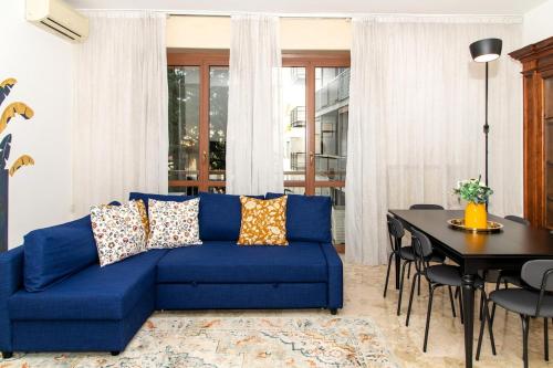 Spacious Apartment Near Bocconi University