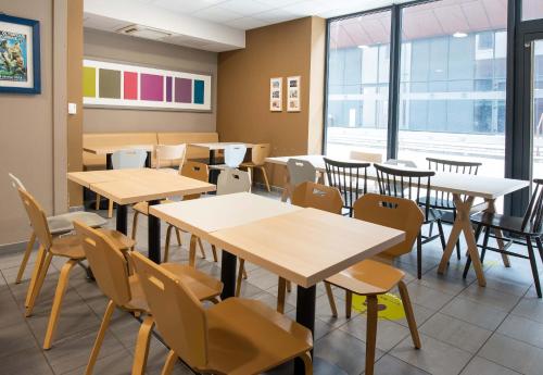 Εστιατόριο ή άλλο μέρος για φαγητό στο B&B HOTEL Castres Centre Gambetta
