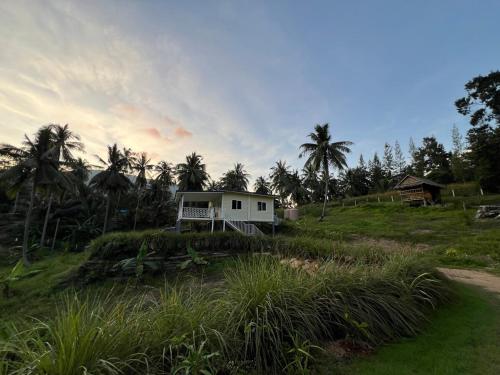 สวนหย่อมนอก Thong Nai Pan Mountain Bungalow