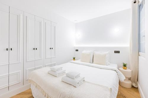 Suite luxueuse Elysee Faubourg St Honore Paris 8